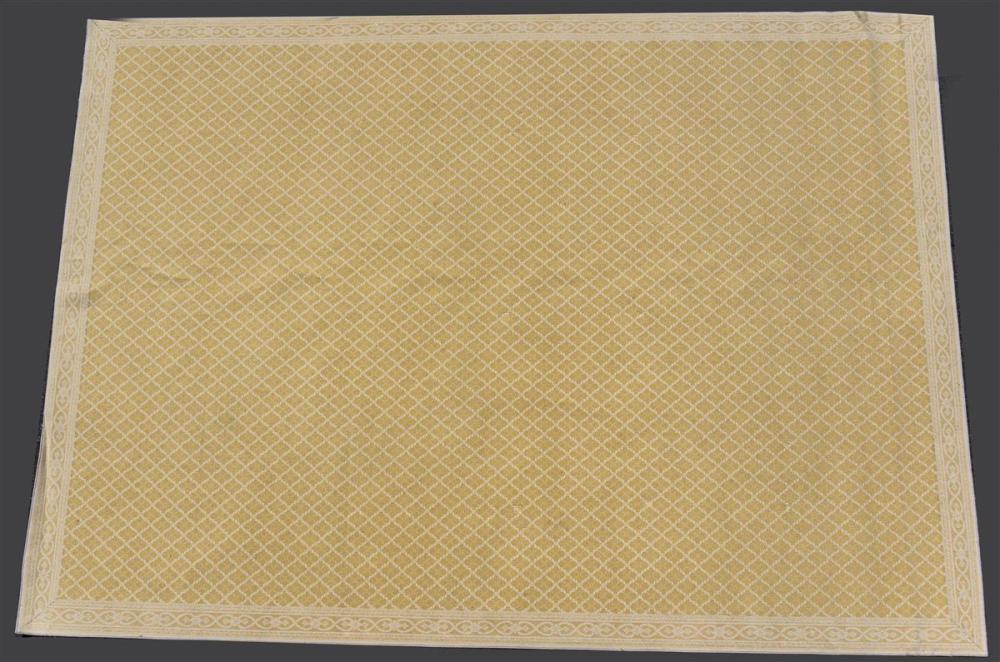 STARK STYLE PALE YELLOW AND IVORY