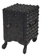STEEL HOBNAIL FLOOR SAFEAmeric