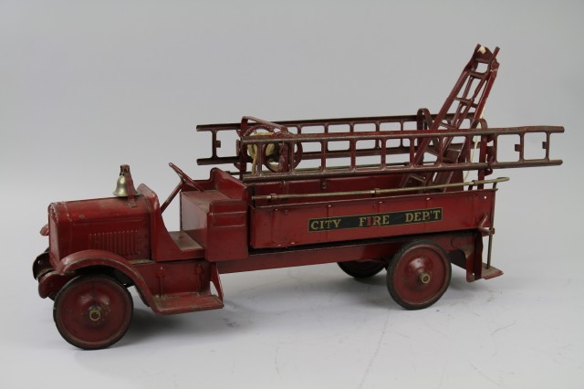 STEELCRAFT FIRE TRUCK Pressed steel