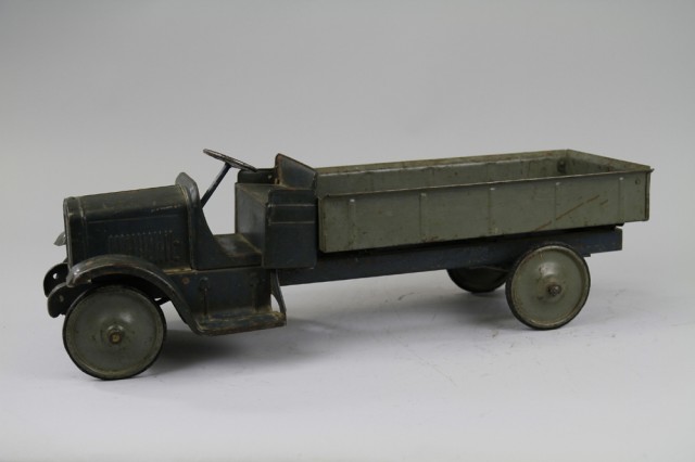 STEELCRAFT GMC DUMP TRUCK Pressed
