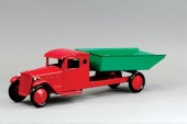 STEELCRAFT HAND CRANK DUMP TRU