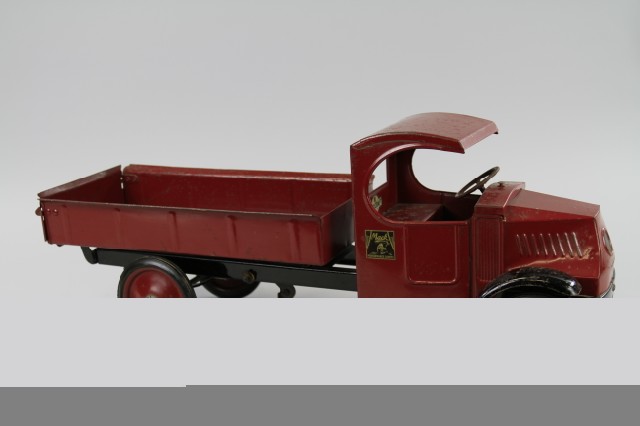STEELCRAFT MACK DUMP TRUCK
