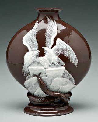 Steele pate-sur-pate vase,