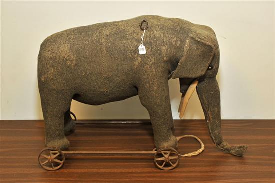 STEIFF ELEPHANT PULL TOY. Folksy