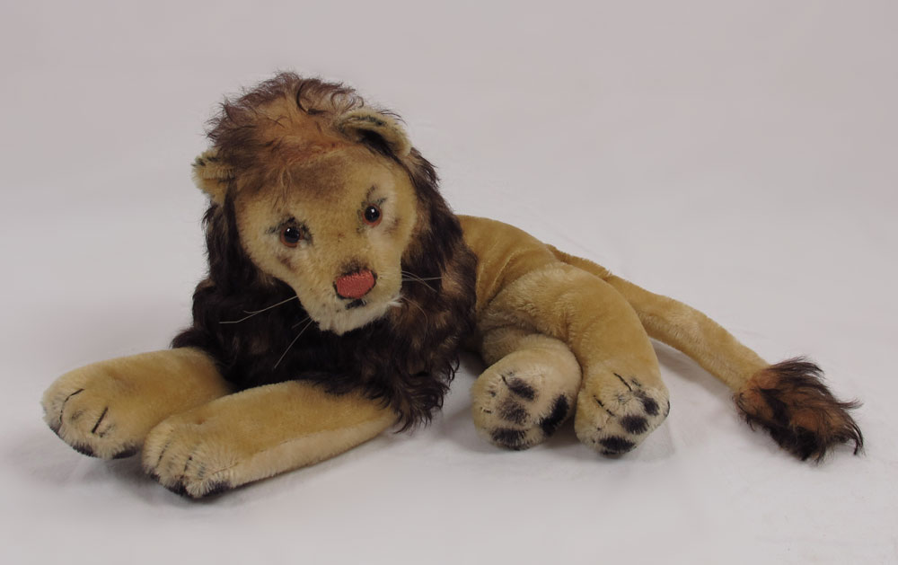 STEIFF LEO LION: 1970's button no