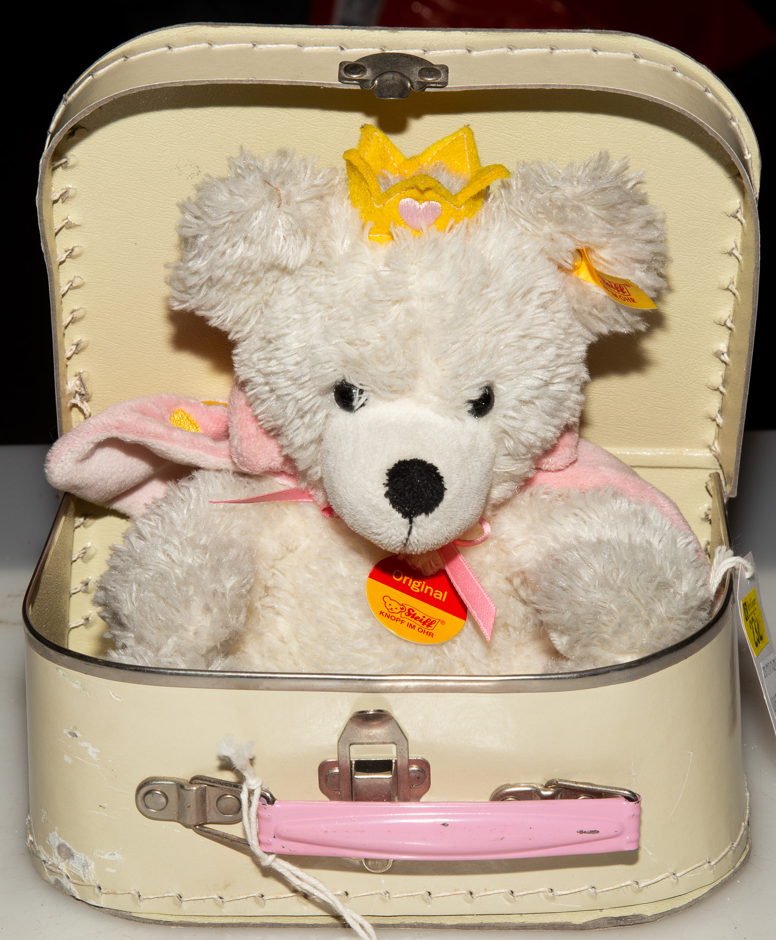 STEIFF ORIGINAL TEDDY BEAR IN