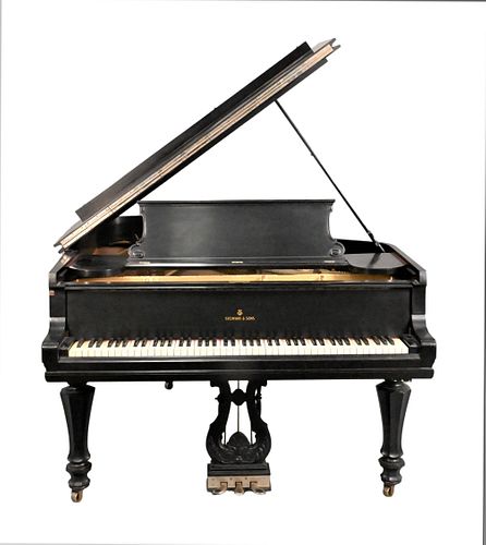 STEINWAY & SONS GRAND PIANOSteinway