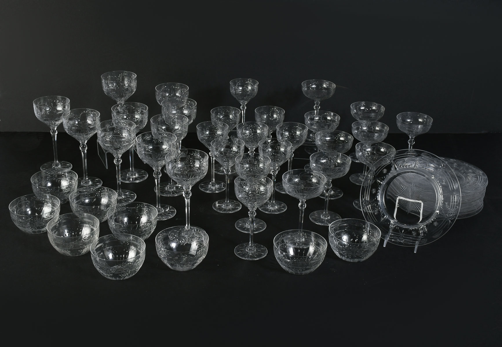 STEMWARE COLLECTION: Comprising; 9-