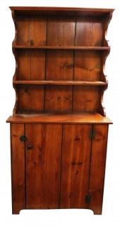 STEPBACK CABINET, PRIMITIVE ST