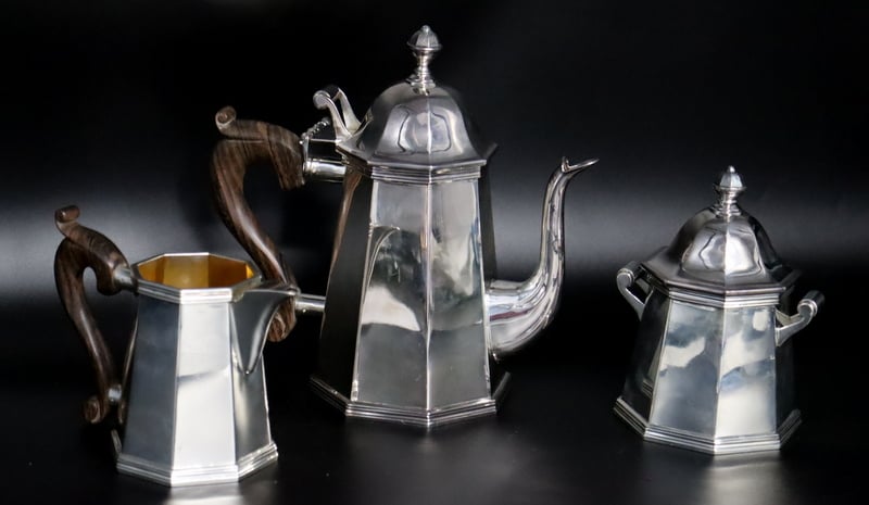 STERLING. (3) PC. ITALIAN