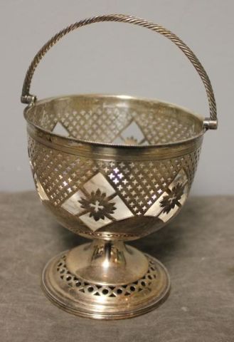 STERLING. Basket.Approx. 7.65