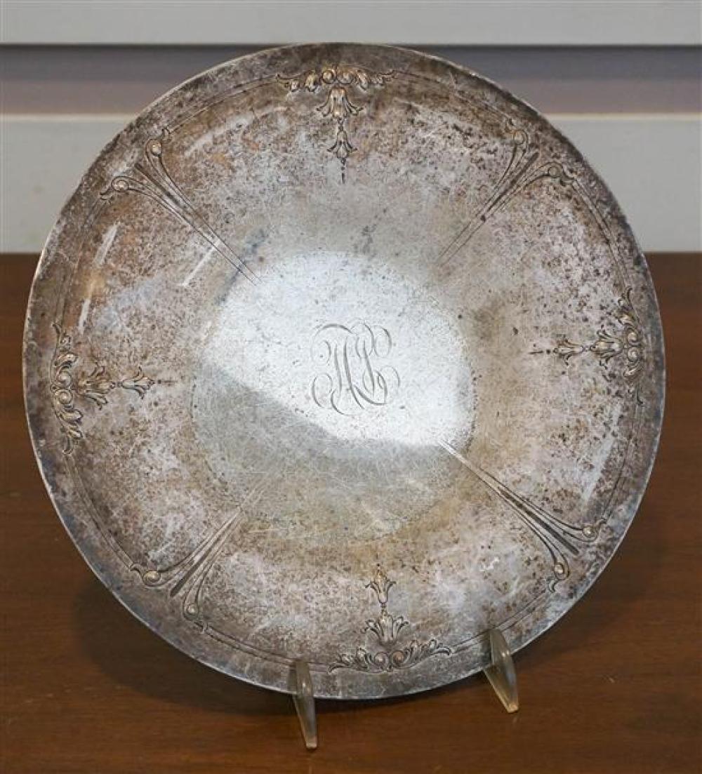 STERLING FOOTED CAKE STAND, 18.9