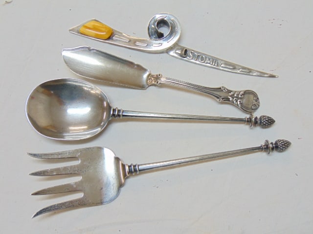 STERLING LOT, PAIR SERVING PIECES