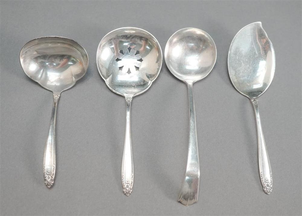 STERLING PRELUDE PATTERN NUT SPOON,