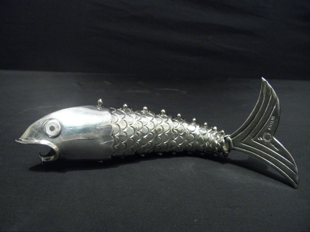 Sterling reticulated fish bottle