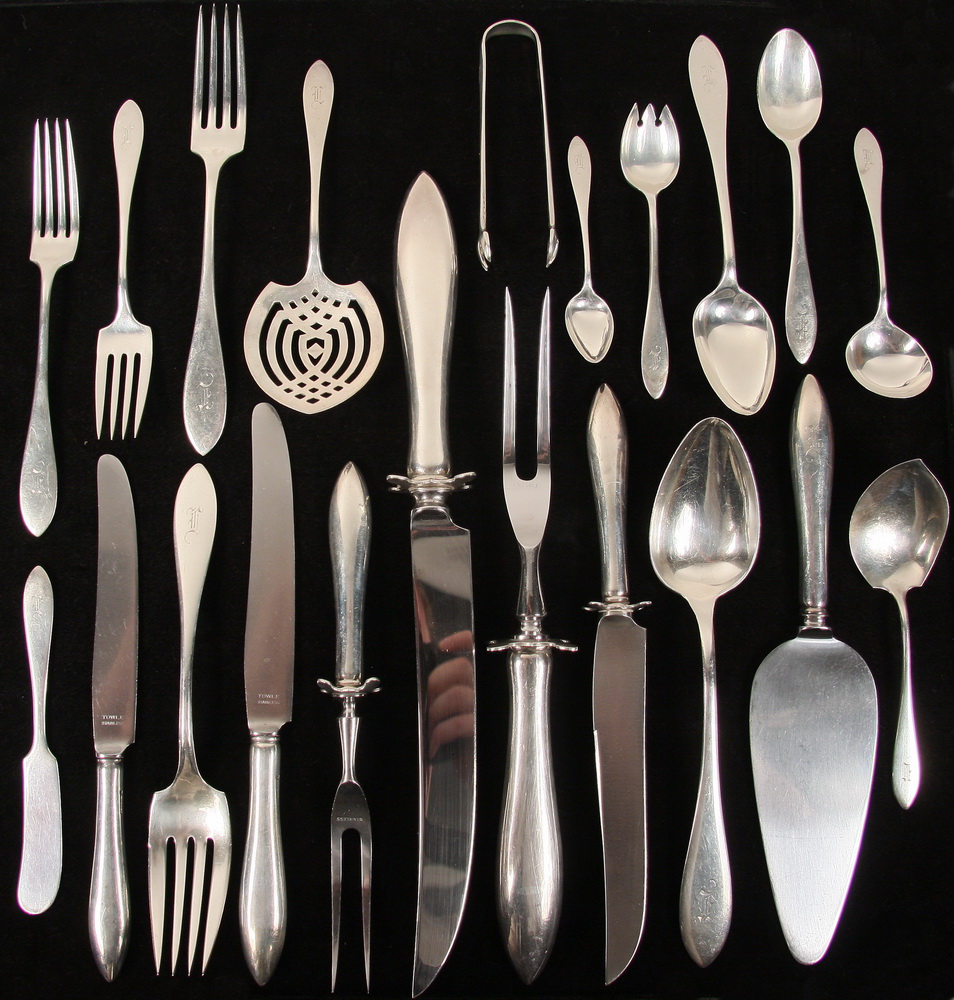 STERLING SILVER FLATWARE SET - (138