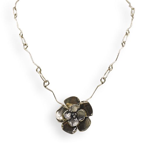 STERLING SILVER FLORAL PENDANT