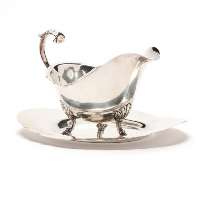 STERLING SILVER GEORGIAN GRAVY BOAT