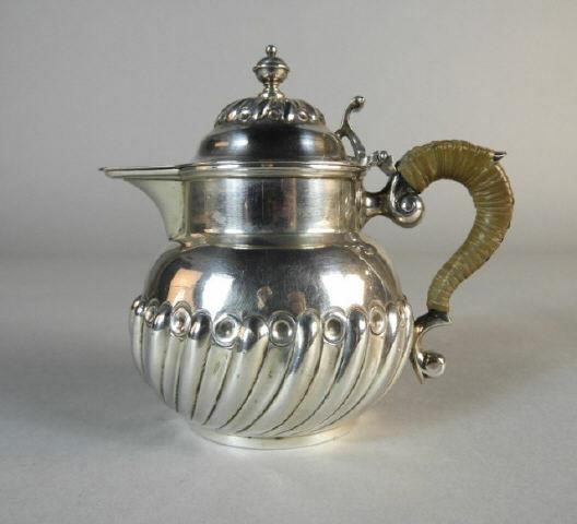 STERLING SILVER HOT WATER JUGA