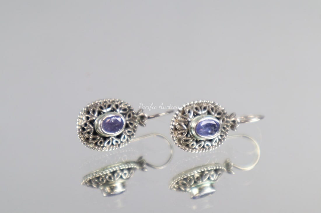 STERLING SILVER IOLITE DROP