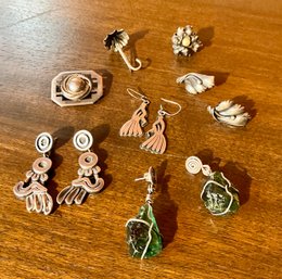Sterling silver jewelry, including: