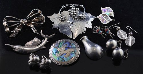 STERLING SILVER JEWELRY LOTAlbino