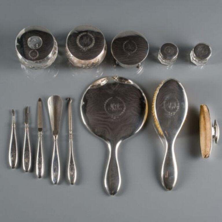 STERLING SILVER LADIES DRESSER SETA