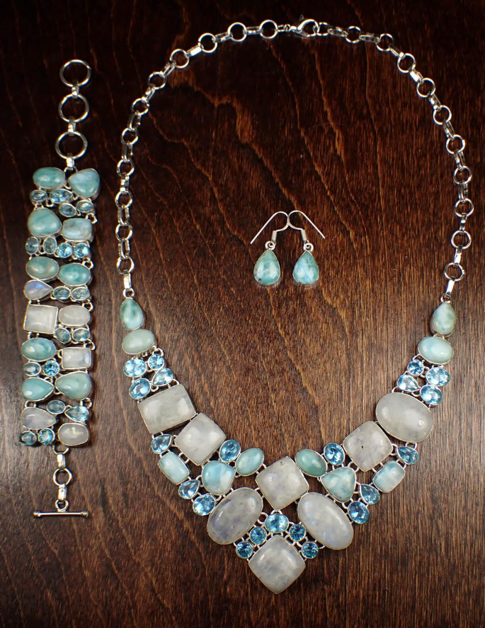 STERLING SILVER NECKLACE,