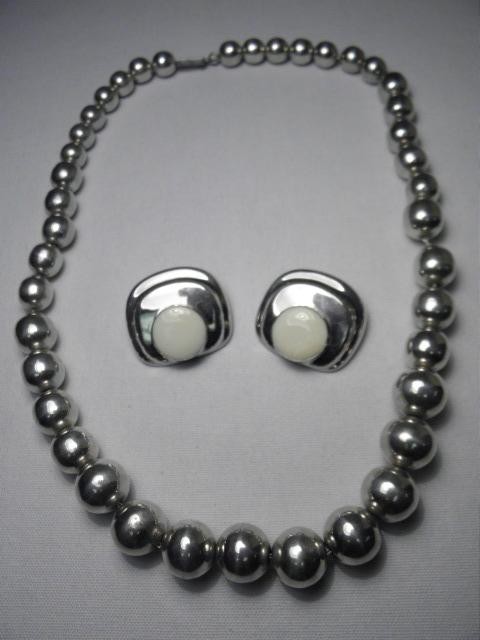 Sterling silver necklace of large