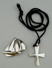 STERLING SILVER SAILBOAT PIN,