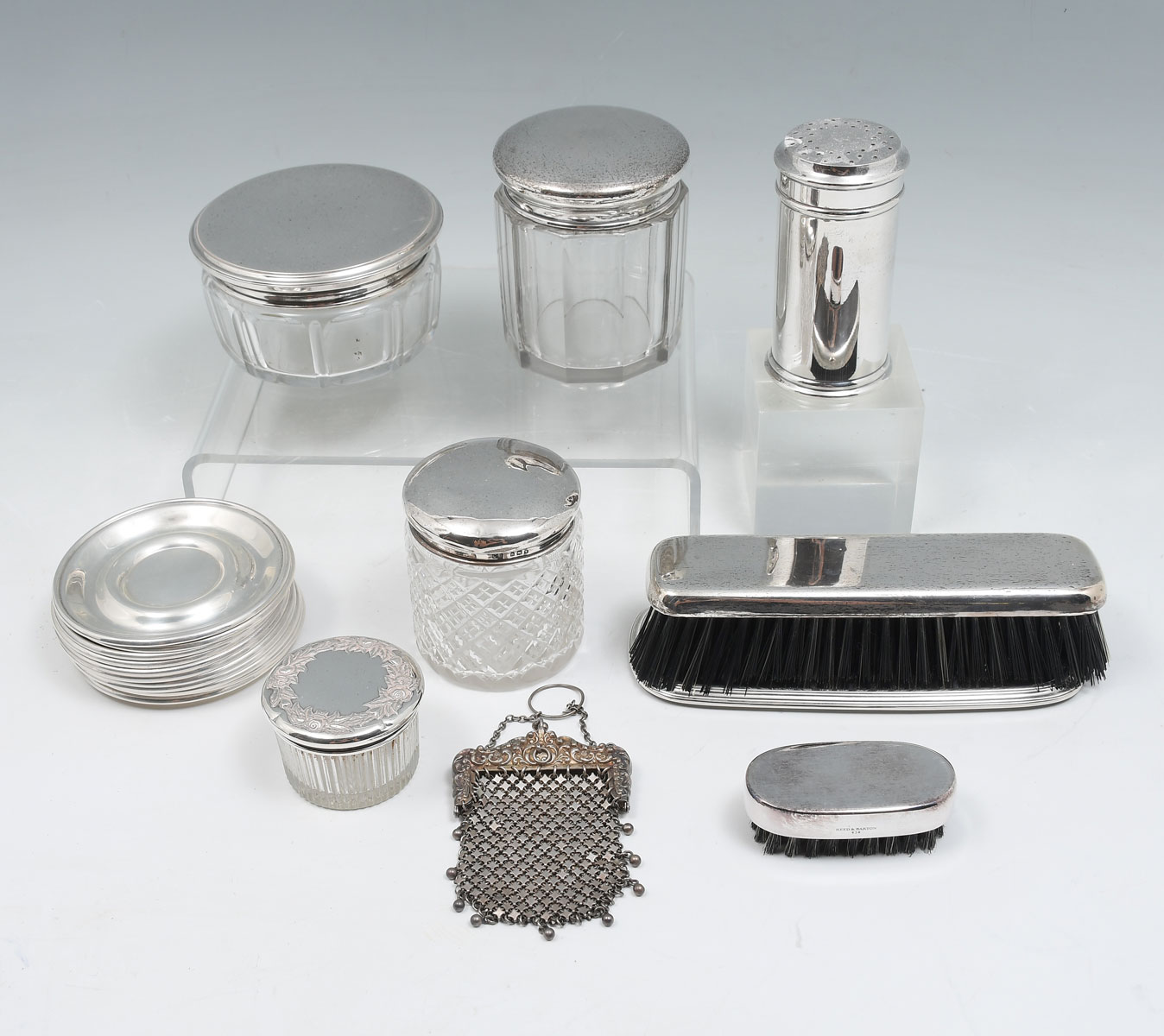 STERLING SILVER VANITY SET: Approx.
