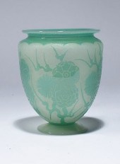 STEUBEN ACID ETCHED GREEN-TO-C