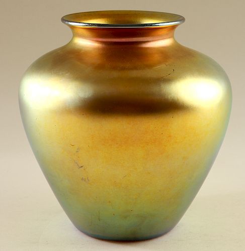 STEUBEN AURENE IRIDESCENT ART GLASS