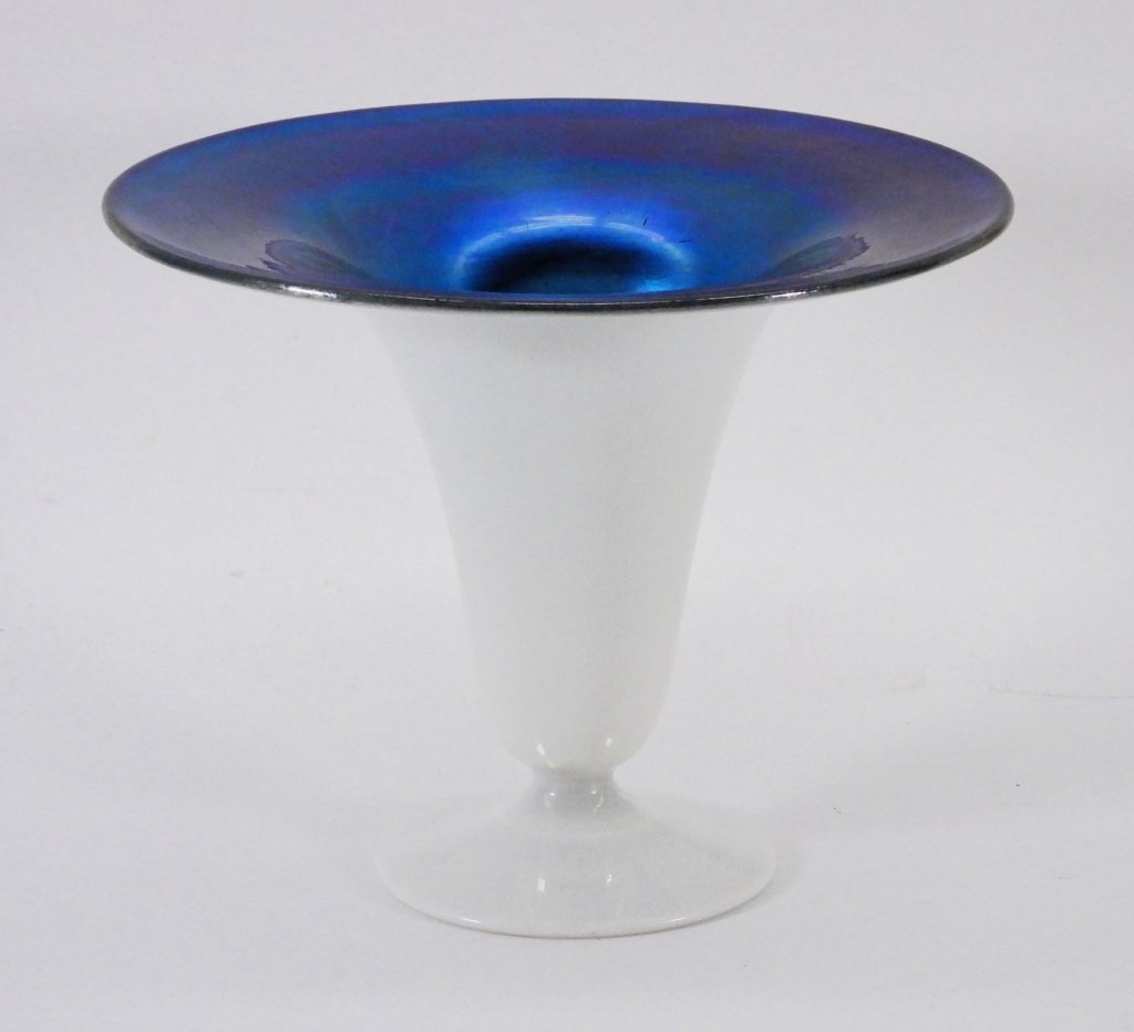 STEUBEN BLUE AURENE CALCITE VASE