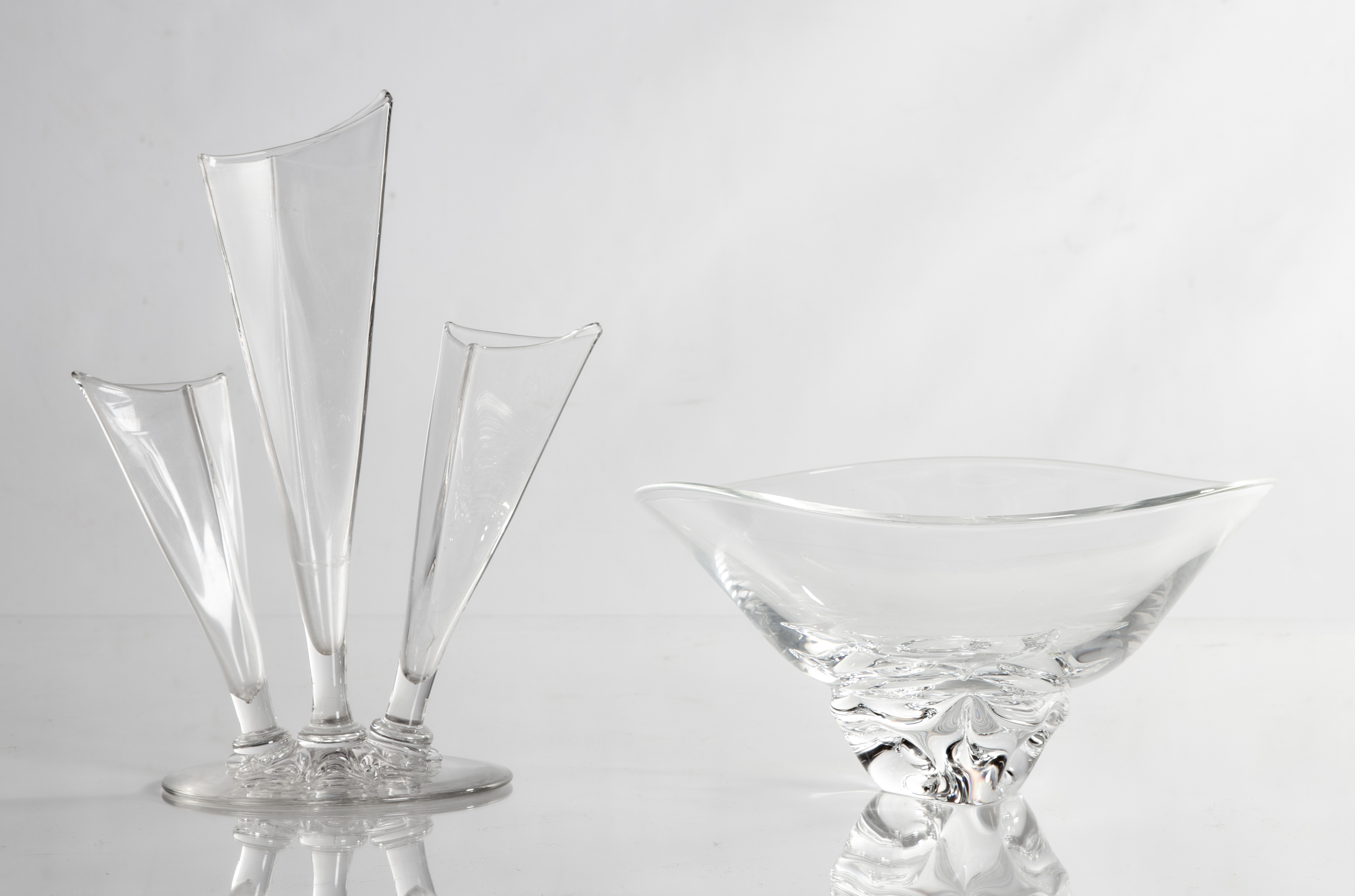 STEUBEN BOWL AND THREE PRONG VASE