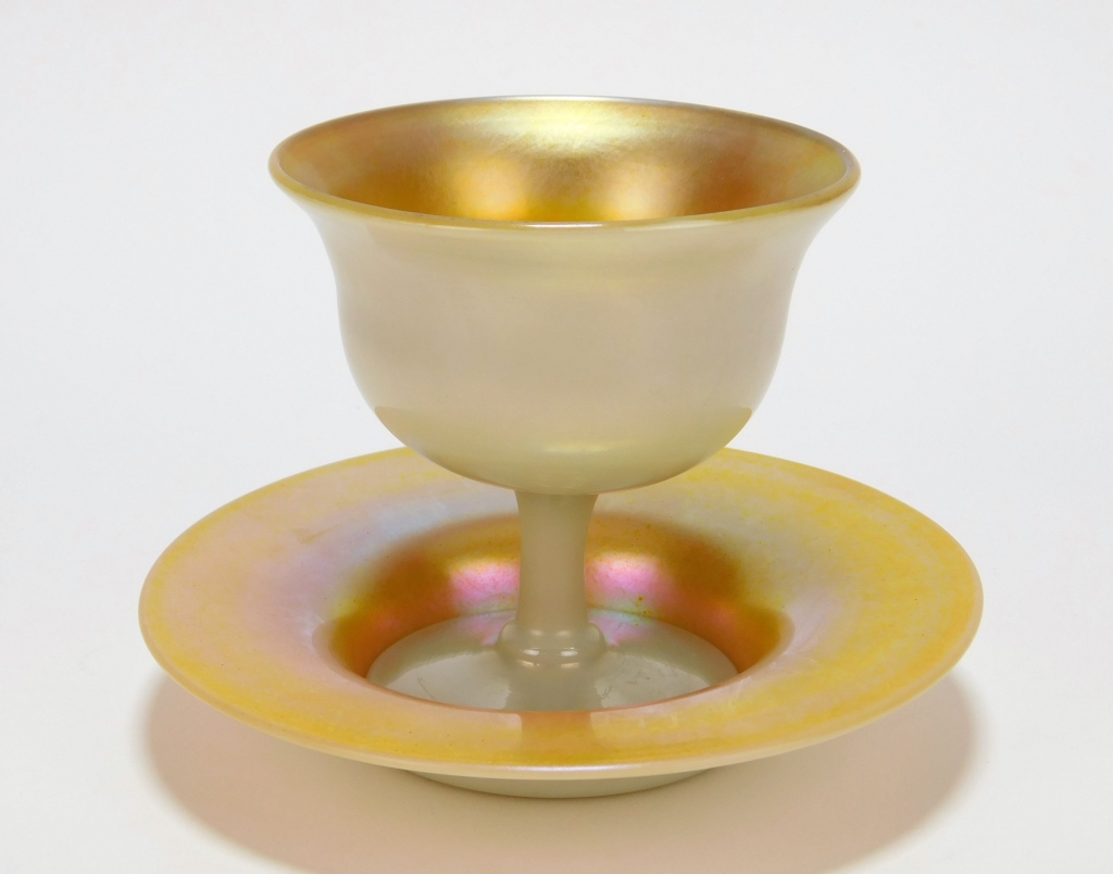 STEUBEN CALCITE GOLD AURENE GLASS