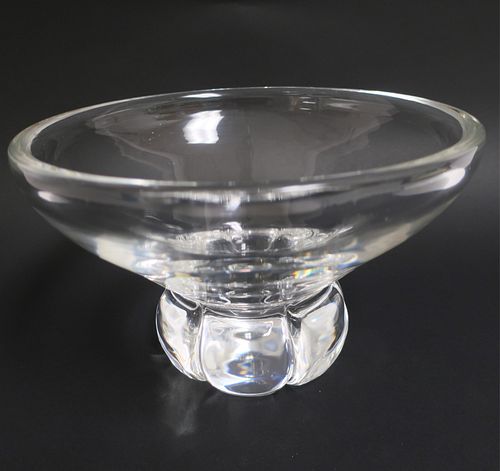 STEUBEN CLEAR GLASS CENTERPIECE