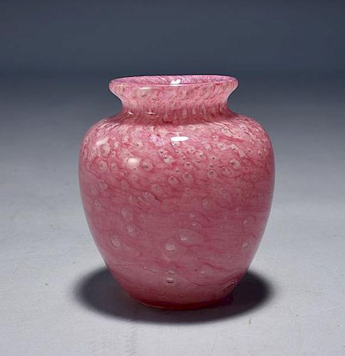 STEUBEN CLUTHRA VASESteuben pink