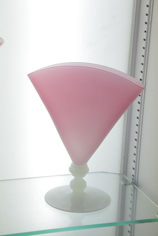 STEUBEN FAN VASE. Rosaline fan vase