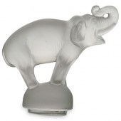 STEUBEN FROSTED GLASS ELEPHANT