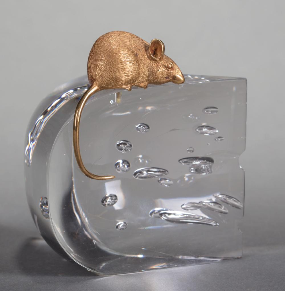 STEUBEN GLASS AND 18 KT. GOLD