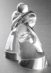 STEUBEN GLASS "EMBRACING COUPL