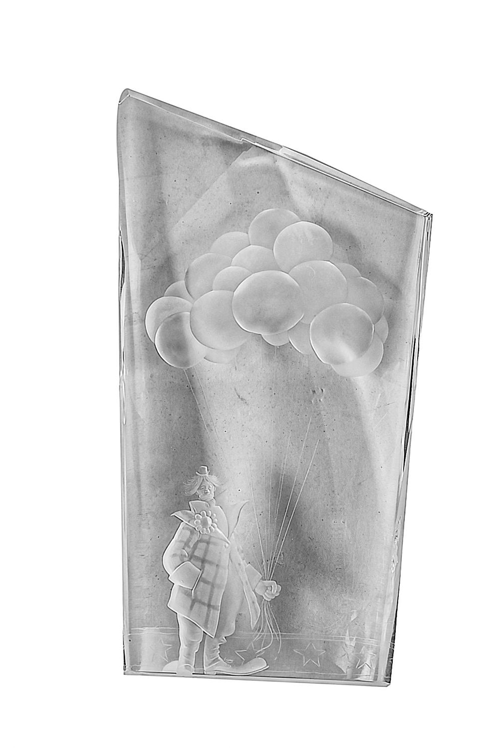 STEUBEN GLASS SCULPTURE CLOWN