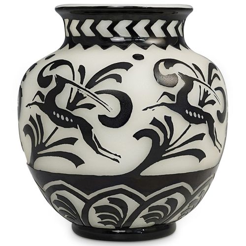 STEUBEN GLASS VASE "NIMROD
