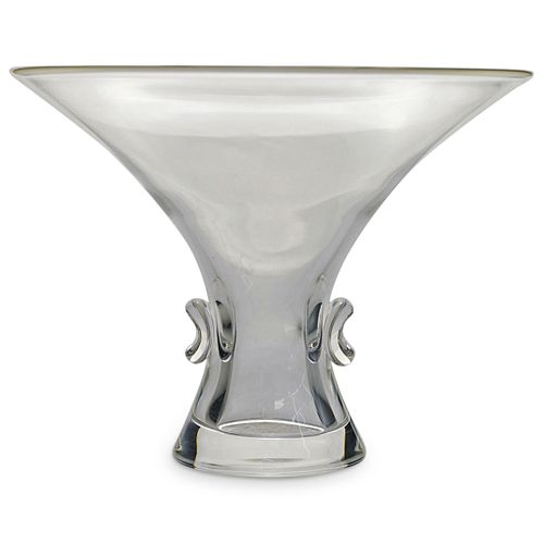 STEUBEN GLASS VASEDESCRIPTION: A