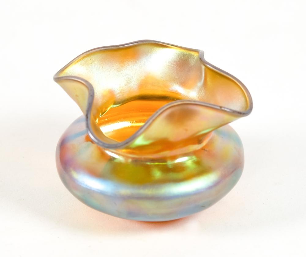 STEUBEN GOLD AURENE GLASS OPEN