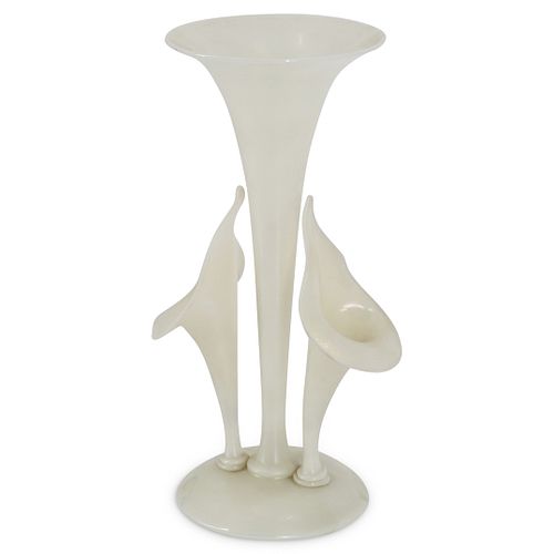 STEUBEN IRIDESCENT IVRENE LILY
