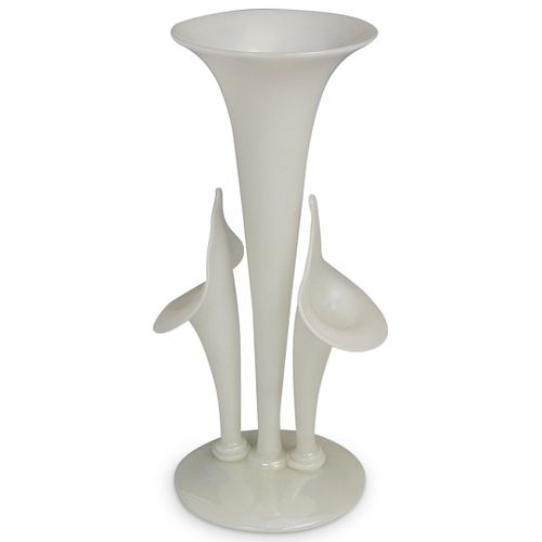 STEUBEN IVRENE TRUMPET CALLA LILY