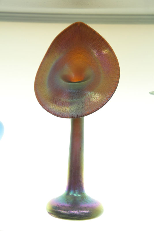 STEUBEN JACK-IN-THE-PULPIT VASE.
