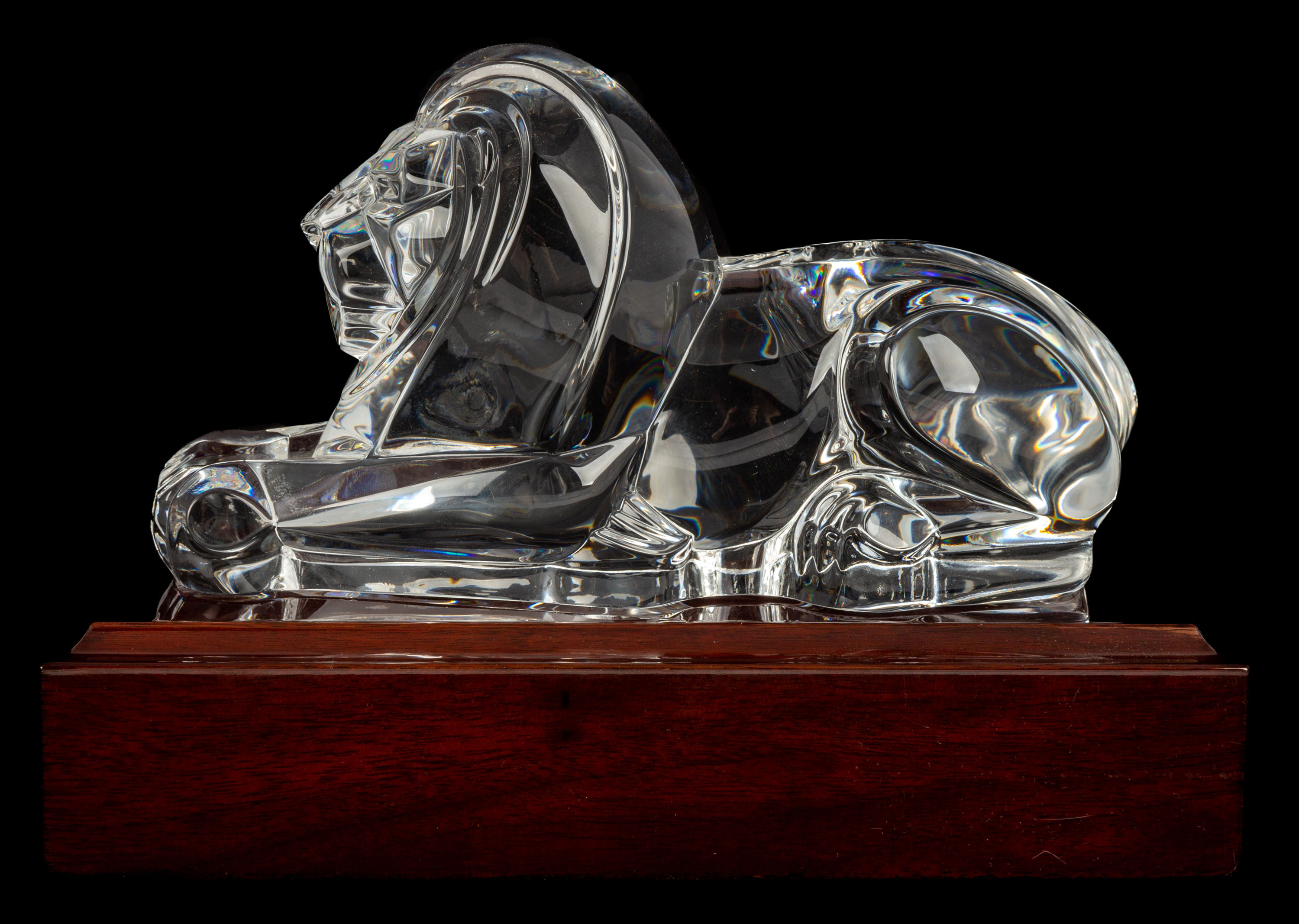 STEUBEN LION Design by Lloyd